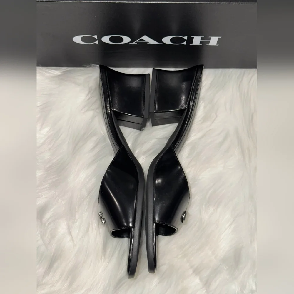 Coach Sculpted C Block He Sandal, Size 7B - Picture 4 of 7